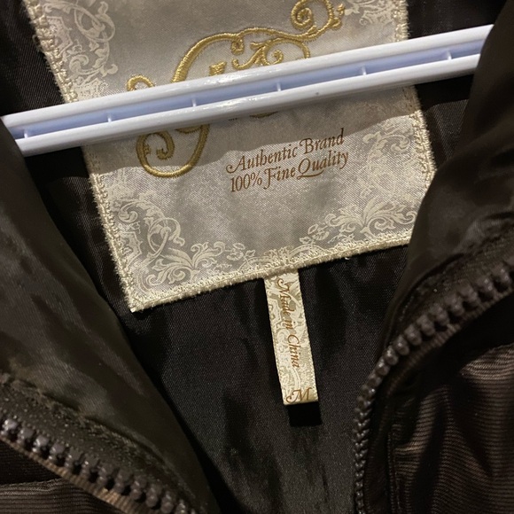 Guess Puffer Jacket - Picture 2 of 2